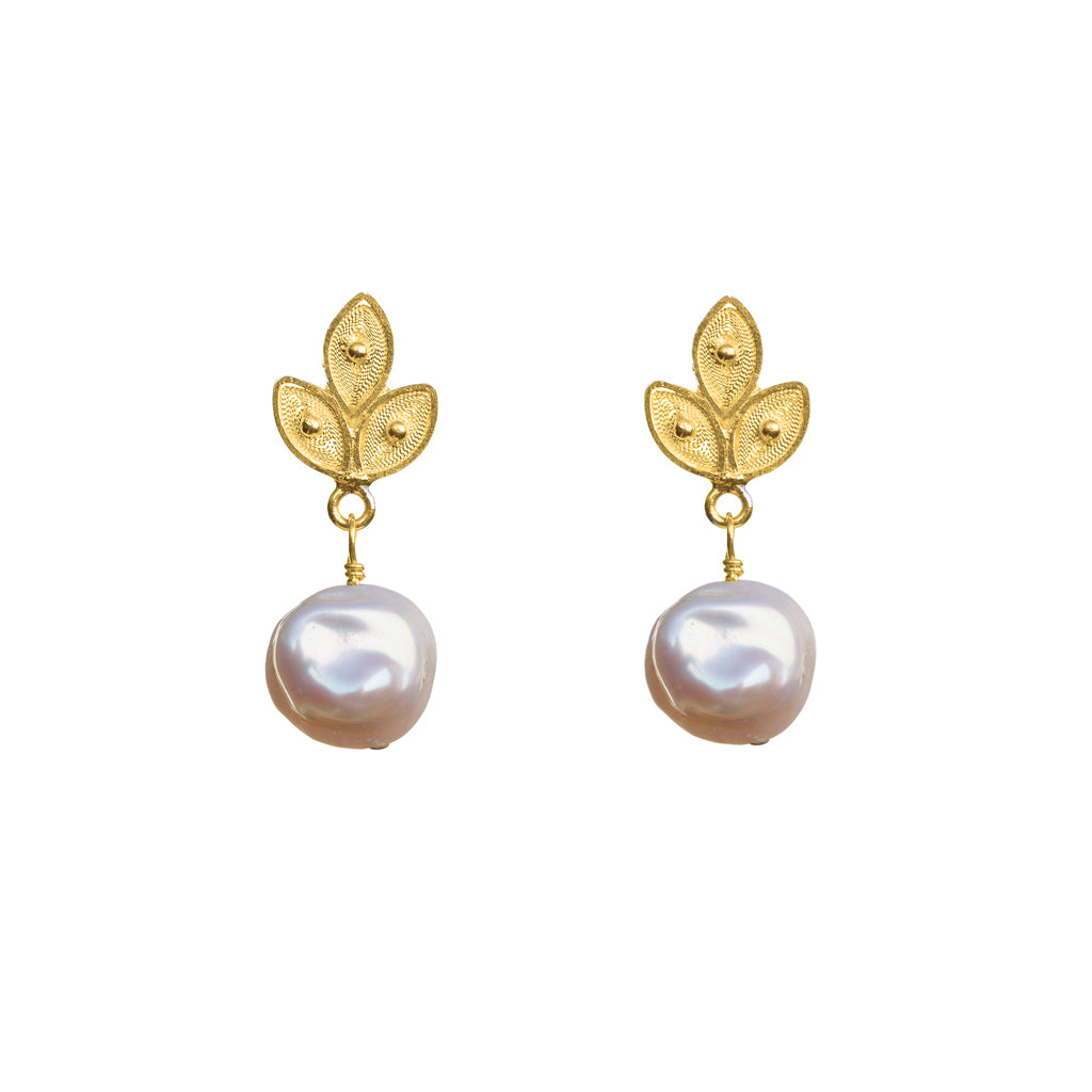 OH Voila Jewelry Laurel & Pearl Studs Gold