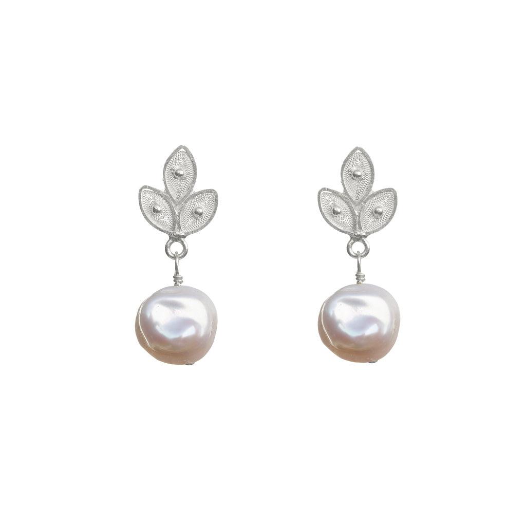 OH Voila Jewelry Laurel & Pearl Studs Silver