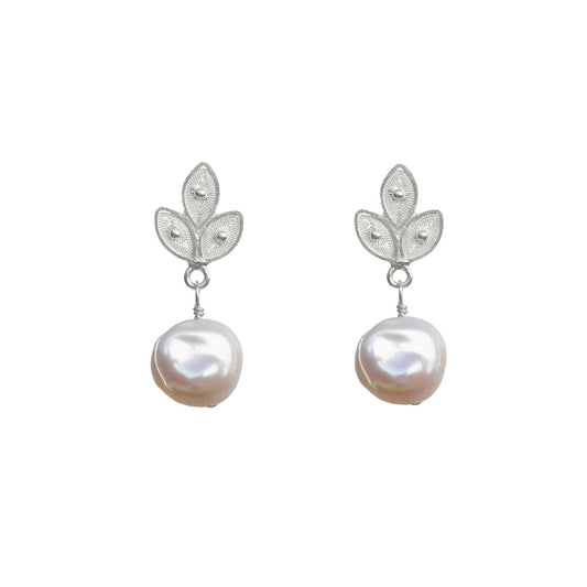 OH Voila Jewelry Laurel & Pearl Studs Silver